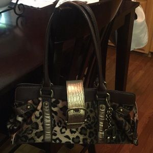 Guess faux fur leopard shoulder bag